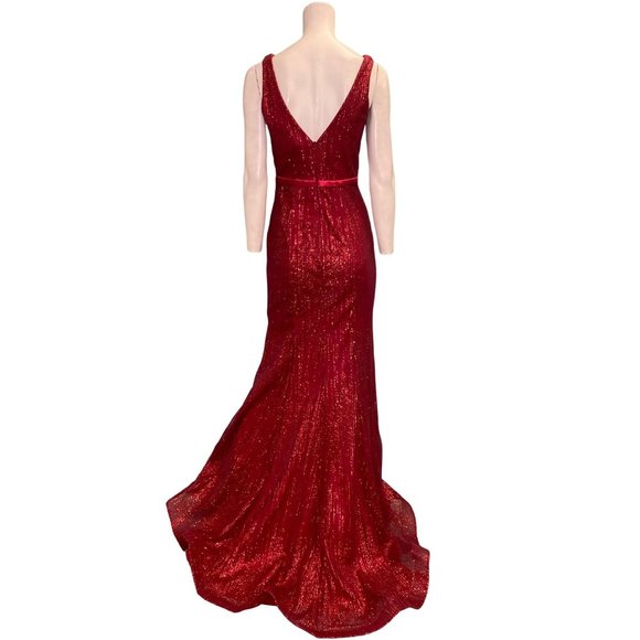 J’Adore Plunging V-neck Evening Gown Style Red Size 6 NWT - Picture 2 of 2